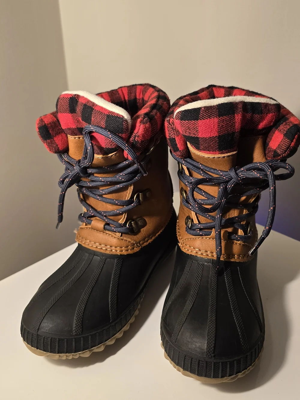 Kids Brown and Black,Plaid Winter Snow Thinsulate Duck Boots, outdoorsy Preppy.